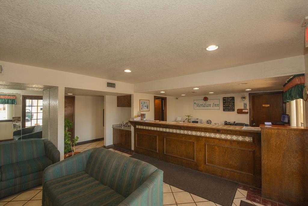 Meridian Inn Oklahoma City Airport Exterior foto